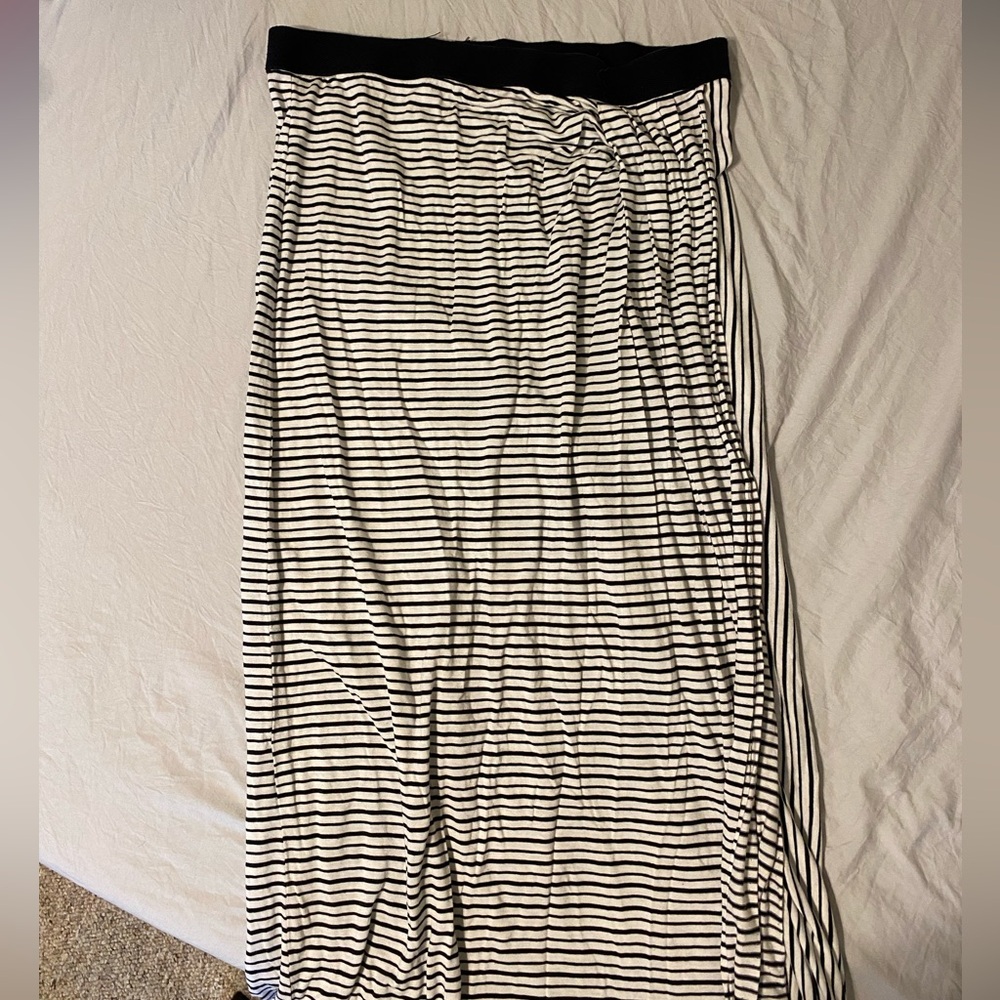 Lou & Grey Maxi skirt with slit
